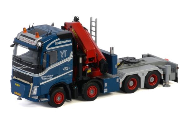 WSI01-2648 - VOLVO FH04 GL 8x4 with PALFINGER loading crane 15000.2 VINDELBAEK - 1