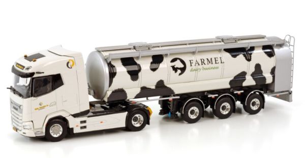 WSI01-3647 - DAF XG 4x2 with 3-axle tank trailer GEBR DUNNINK BV - 1