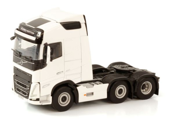 WSI03-2042 - VOLVO FH5 Globetrotter 6x2 Twin Steer White - 1