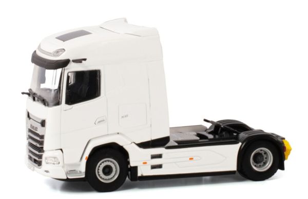 WSI03-2047 - DAF XG 4x2 White - 1