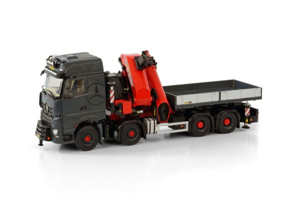 WSI04-2139 - MERCEDES-BENZ Arocs Big Space 8x4 straight truck with PALFINGER PK 165.002 TEC7 + JIB unloading crane - 1