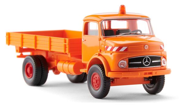 WIK089506 - MERCEDES-BENZ LAK 710 4x2 orange rigid - 1