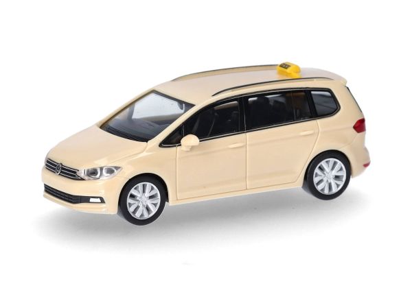 HER097802 - VOLKSWAGEN Touran Taxi beige - 1