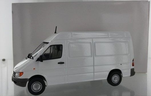 ELI1094 - MERCEDES Sprinter White - 1