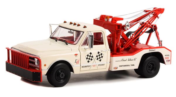 GREEN13651 - 1967 CHEVROLET C-30 Tow truck - 51st running of the Indianapolis 500 miles - 1