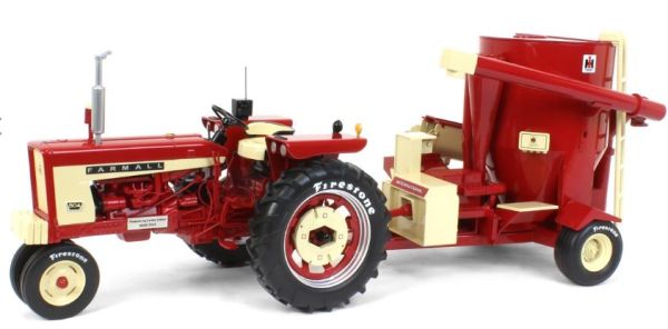 CUST1999 - IH FARMALL 504 with mixing bowl IH 1150 - 1