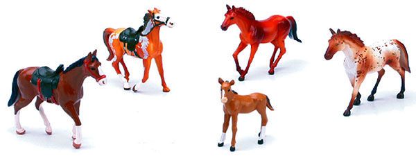 NEW05593B - Lot of 4 Horses and 1 Foal - 1