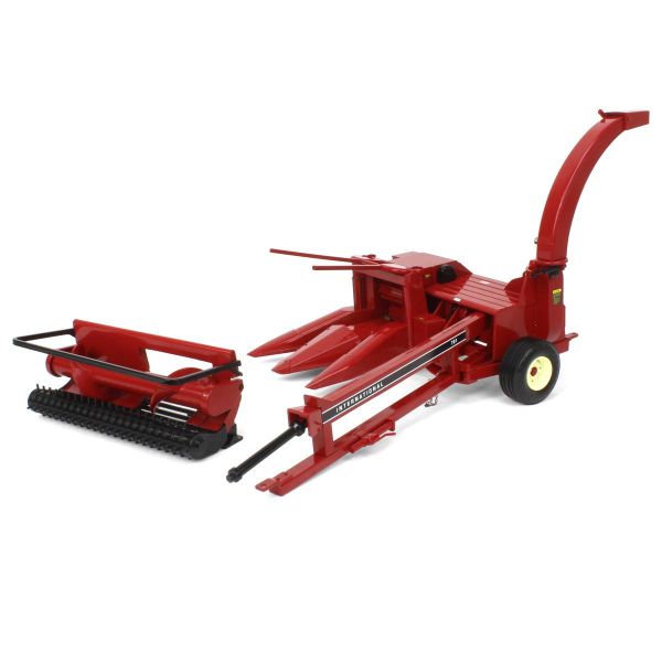 SCT2097 - Trailed forage harvester INTERNATIONAL Harvester 781 - 1