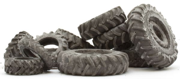 JUW23350 - 12 old tractor tyres - 1