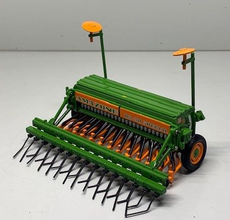 REP253 - AMAZONE D8-30 seed drill - 1