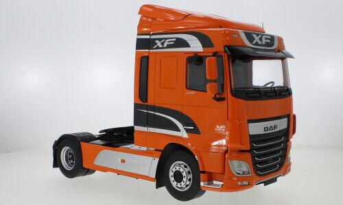 PRX30210 - DAF XF Space Cab 4x2 2016 Orange - 1