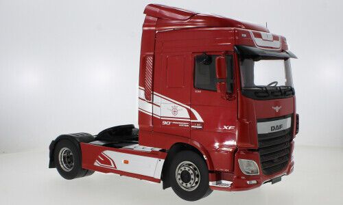 PRX30211 - 2018 DAF XF Space Cab 4x2 Red metallic - 1