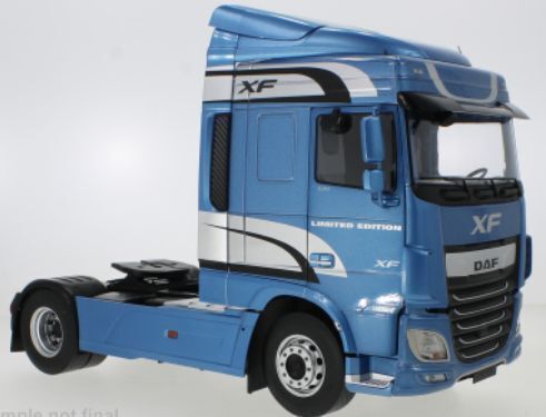 PRX30213 - 2018 DAF XF Space Cab 4x2 Light Blue Metallic - 1