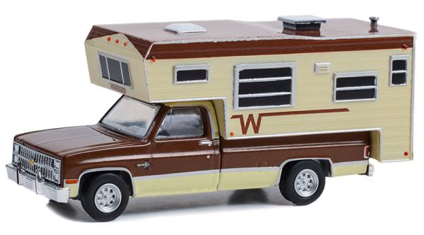 GREEN30407 - 1982 CHEVROLET C20 Silverado Camper from the Winnebago series in blister pack - 1