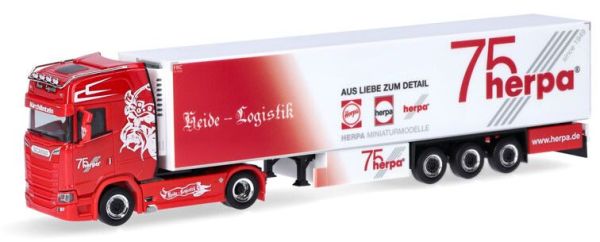 HER317733 - SCANIA CS 20 HD 4x2 with 3-axle trailer HEIDE LOGISTIK - 1