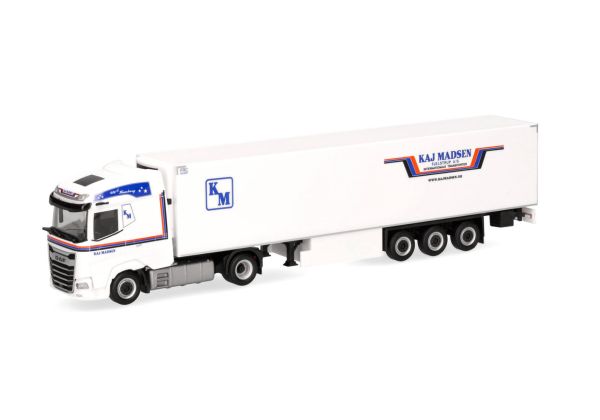 HER318037 - DAF XG 4x2 with 3-axle refrigerated trailer KAJ MADSEN - 1