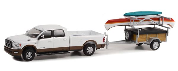 GREEN32260-D - DODGE 2500 2022 with trailer and canoe from the HITCH & TOW series in blister pack - 1