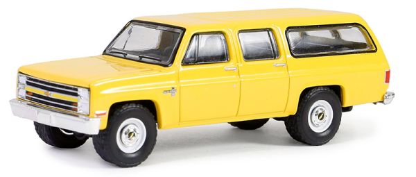 GREEN35280-D - 1987 CHEVROLET Suburban K20 Custom Deluxe yellow from the series BLUE COLLAR in blister pack - 1