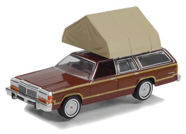 GREEN38030-C - FORD LTD Country Squire 1979 from the series THE GREAT OUTDOORS under blister - 1