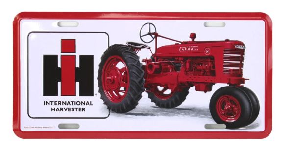 42067 - INTERNATIONAL Harvester metal plate with tractor - 30x15 cm - 1