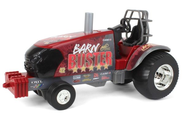 ERT47465 - CASE IH Barn Buster pulling tractor - 1