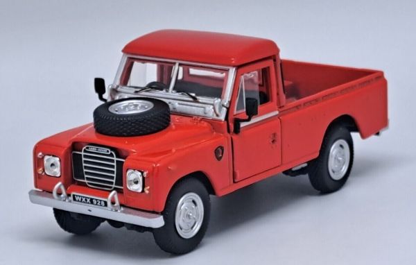 CAR54043 - LAND ROVER III Series Pick-up red - 1