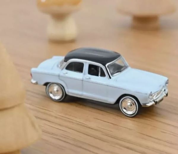 NOREV576089 - SIMCA Aronde 1962 Gris Princesse and black roof - 1