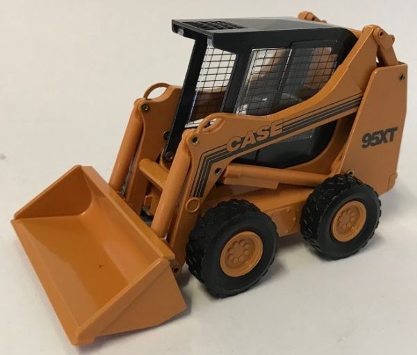 CON5408/03 - CASE 95XT Mini Loader - 1