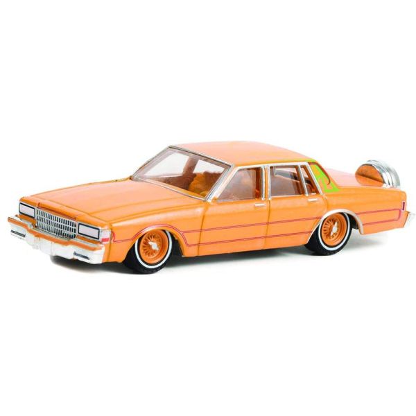 GREEN63030-F - CHEVROLET Caprice classic 1990 California Lowriders orange metallic sold under blister pack - 1