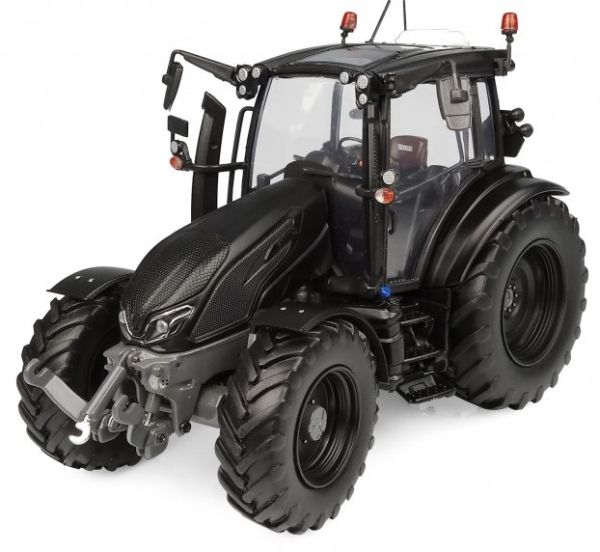 UH6440 - VALTRA G135 Unlimited Matte Black - limited to 1000 pieces - 1