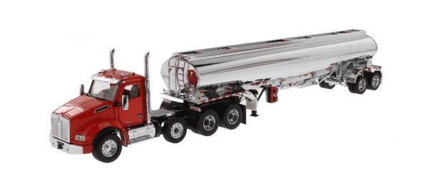 DCM71102 - KENWORTH T880S Day Cab 8x4 with chrome tank 2 Axles - 1