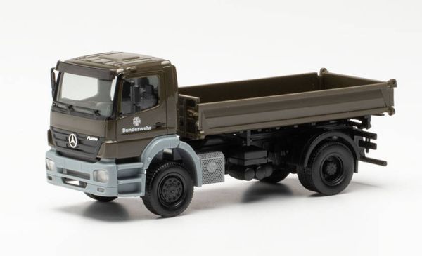 HER746946 - MERCEDES AXOR 4x2 with tipper BUNDESWEHR - 1