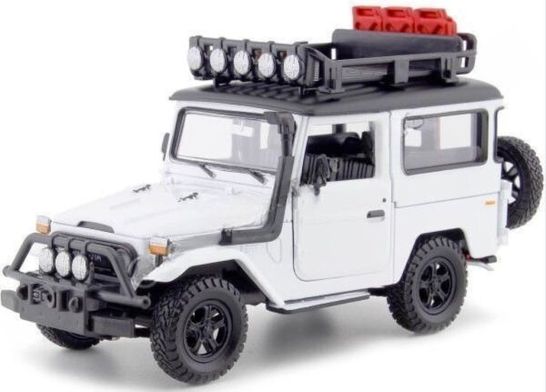 MMX79137BLANC - TOYOTA FJ40 Land Cruiser White - 1