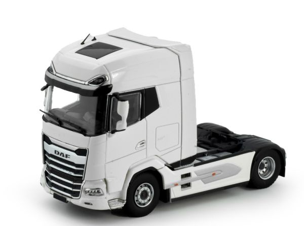 TEK85243 - DAF XG+ 4x2 white - 1