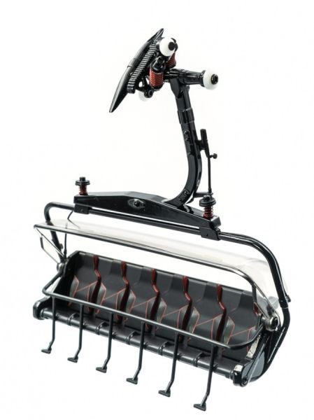 JC86503 - Black and red 6-seater chairlift - 1