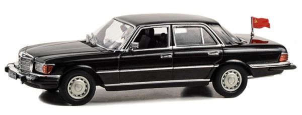 GREEN86640 - MERCEDES-BENZ 450 SEL 1977 aus dem Film ROCKY IV - 1