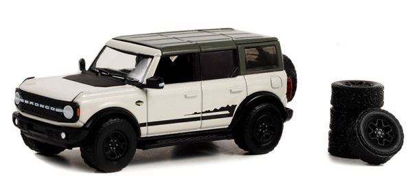 GREEN97140-E - FORD Bronco Wildtrak 2021 white with spare tires from THE HOBBY SHOP series in blister pack - 1