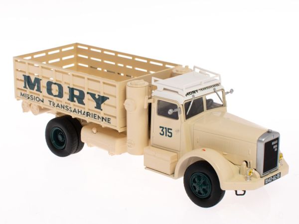 G111A049 - BERLIET GDME 10 4x2 Transsaharan Mission straight truck with MORY gas engine 1941 - 1