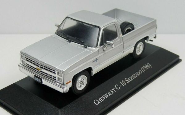 MAGARGAQV16 - CHEVROLET C-10 Silverado 1986 Silver - 1