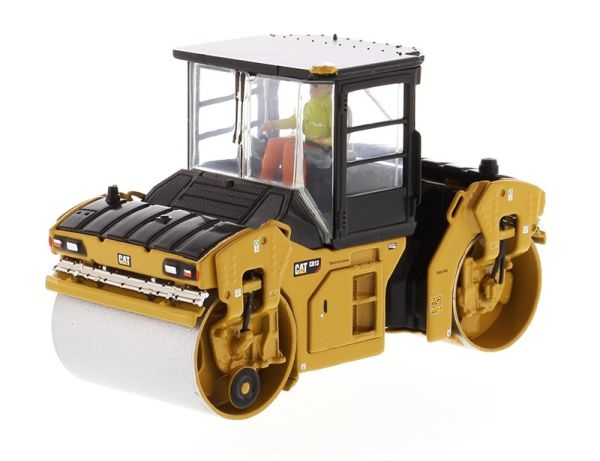 DCM85595 - CATERPILLAR CB 13 tandem compactor with cab - 1