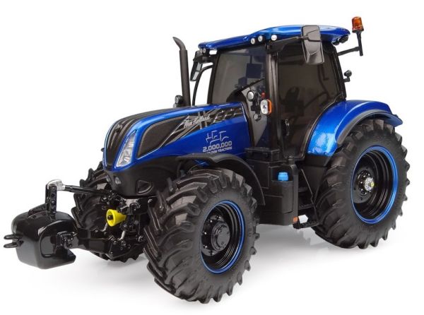 UH6744 - NEW HOLLAND T7.225 2 millionth Basildon tractors - 1