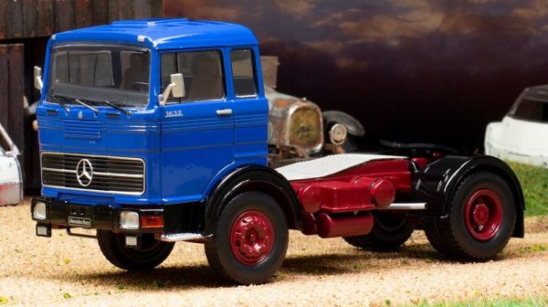 IXOTR175.22 - MERCEDES-BENZ LPS 1632 4x2 1970 Blue - 1