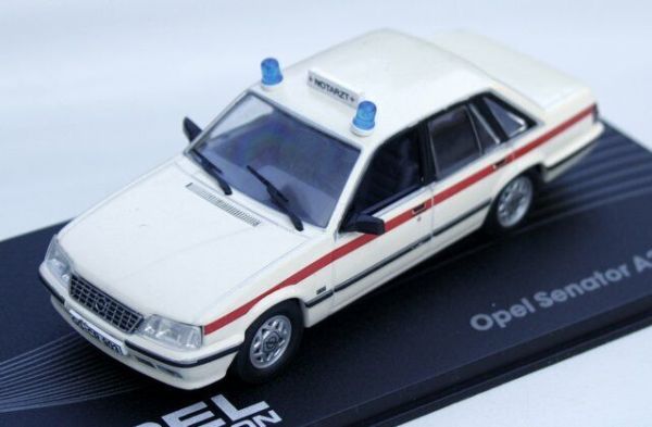 MAGOPE102 - OPEL Senator A2 1982-1986 Emergency doctor - 1