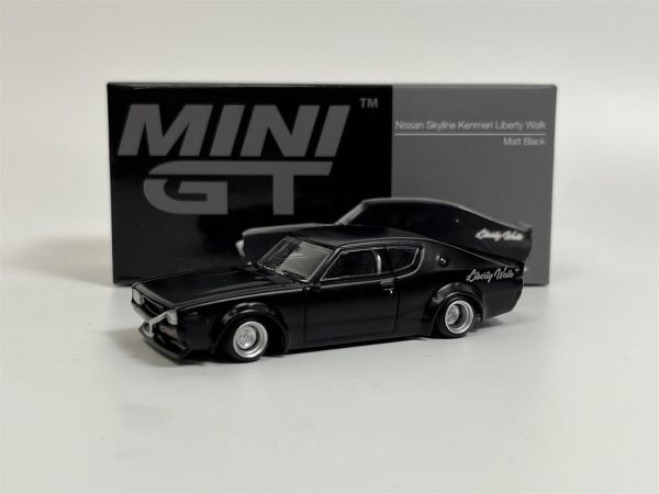 MGT00655-R - NISSAN Skyline Kenmeri Liberty Promener Matt Black - 1