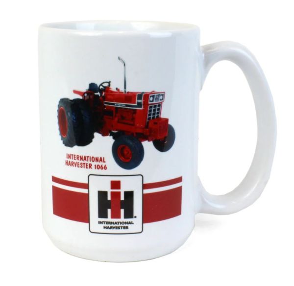 OBT162 - Mug with tractor INTERNATION Hasverster 1066 - 1