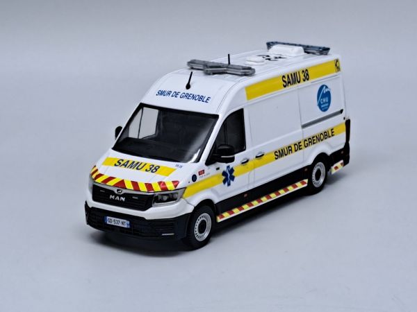 ODE148 - MAN TGE L2H2 Gifa Ambulance 38 - SMUR de Grenoble - Limited to 504 units. - 1