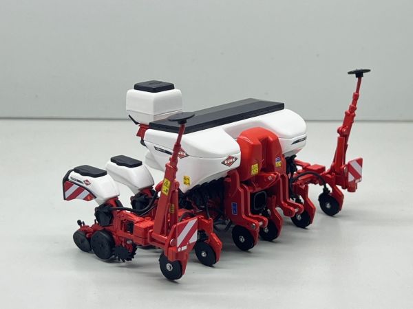 REP284 - Seed drill KUHN Kosma TS 6 rows - Limited edition white - 1