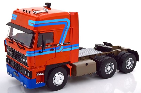 RK180094 - DAF 3600 Space Cab 6x4 1986 Orange and blue - 1