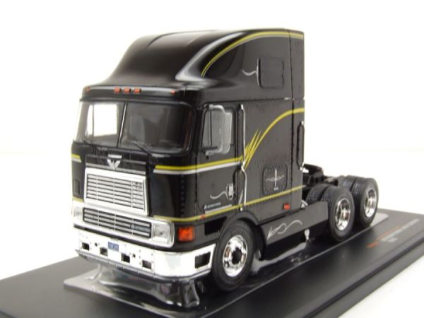 IXOTR169.22 - INTERNATIONAL Eagle Cabover 6x4 1995 Black - 1