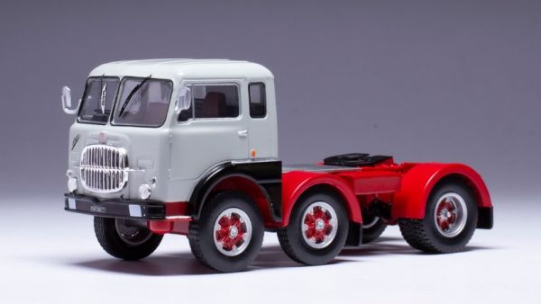 IXOTR176.22 - FIAT 690 T1 6x2 1961 grey - 1